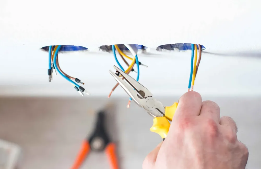 travaux-electricite-maison-hautefage